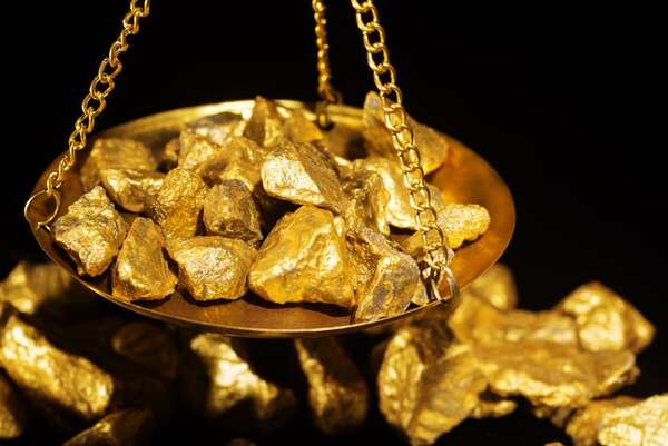 Precio del oro logra un nuevo máximo histórico - Mundo - ABC Color