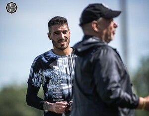 El regreso esperado: Gastón Olveira vuelve al arco de Olimpia tras varios meses de ausencia