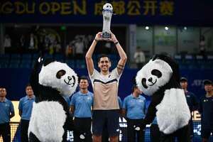 Tenis: Chileno Tabilo se consagra en Chengdu - Tenis - ABC Color