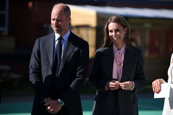 Kate Middleton y William de Inglaterra visitaron a los afectados por la tragedia de Southport - Gente - ABC Color