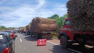 Cañicultores cierran rutas de manera intermitente en Caaguazú