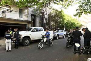 “Motochorros” asaltan a brasileños frente a estudio jurídico de la familia Riera - Policiales - ABC Color