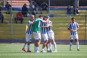 Primera B: El “12” itaugüeño se mete en la pelea - Fútbol - ABC Color