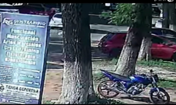 Denuncian robo de motocicleta en frente de un gimnasio del Barrio 12 de Junio de Coronel Oviedo - OviedoPress