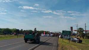 AUDIO: Continúa el cierre de ruta de los indígenas en Pozo Colorado - Periodísticamente - ABC Color