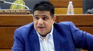 Hugo Meza insiste en romper con Taiwán y aboga por China comunista