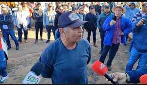 Popular / Productores frutihortícolas se manifiestan contra incautación de sus productos y aseguran que hay persecusión