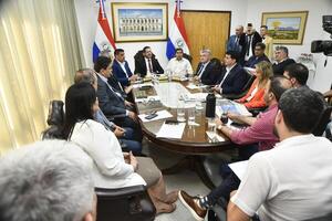 Choferes postergan huelga tras reunión con mesa directiva de Diputados | Unicanal
