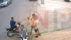 Defendió a su amiga de un acoso y terminó siendo agredido