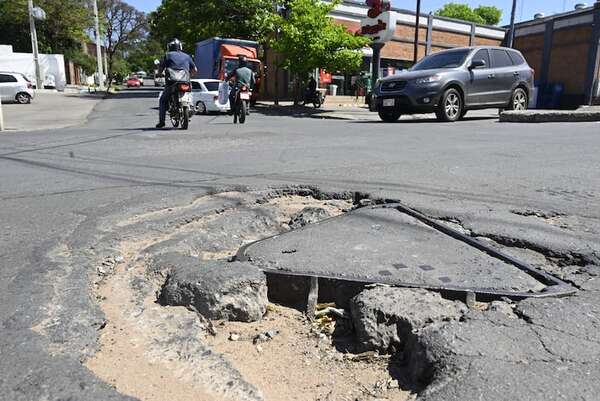 Asunción en crisis: en la Junta “llueven” pedidos de reparación y recapado de calles - Nacionales - ABC Color