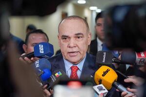 Bachi Núñez recuerda a Abdo que llegó al poder con votos de Honor Colorado