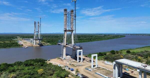 La Nación / En jornada de inspección, el MOPC verificó hoy 82 % de avance en el puente de la Bioceánica