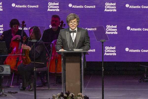 Milei alaba a Trump y promete crecimiento “irreversible” en Argentina tras los comicios - Mundo - ABC Color