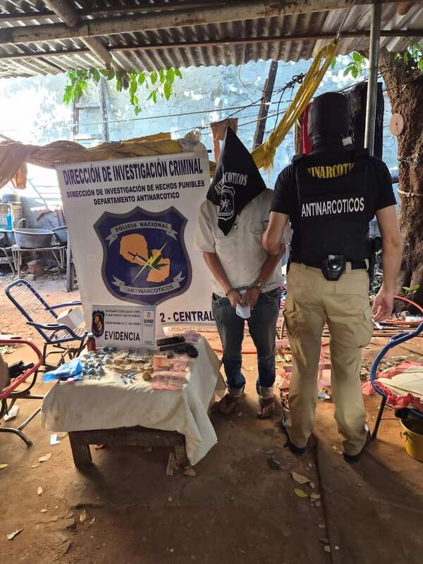 Allanamientos en San Lorenzo dejan droga incautada y un detenido - Policiales - ABC Color