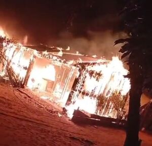 Familia pierde todo tras incendio en Calle 10 Zona Sur - Concepción al Día