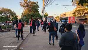 Transporte público: desesperanzados, pasajeros ruegan una mejora - Nacionales - ABC Color