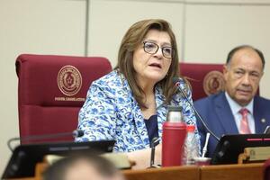 Blanca Ovelar: "El cartismo no es coloradismo"