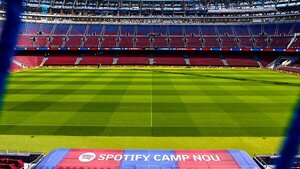 El alcalde de Barcelona espera tener buenas noticias en breve de la licencia del Camp Nou