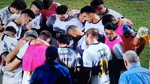 ¿Qué pasó antes de los penales entre Richard Ortiz y Ever Almeida?