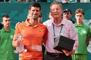 Versus / Djokovic rinde homenaje póstumo a Nikola Pilic, su "padre en el tenis"