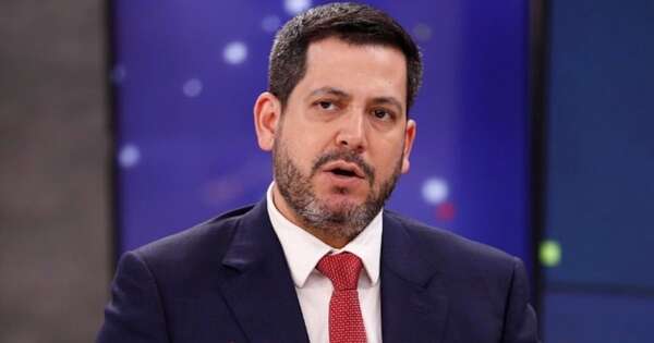 La Nación / Se debe buscar el diálogo antes que la división, afirma Latorre