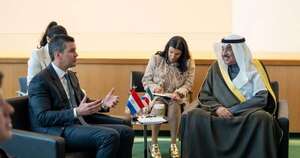 La Nación / Kuwait expresa interés en seguridad alimentaria y tecnología durante reunión con Peña