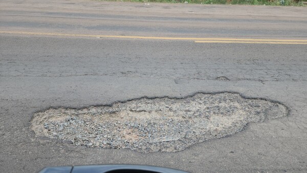 Unos 30 baches ponen en riesgo a conductores sobre la ruta PY22