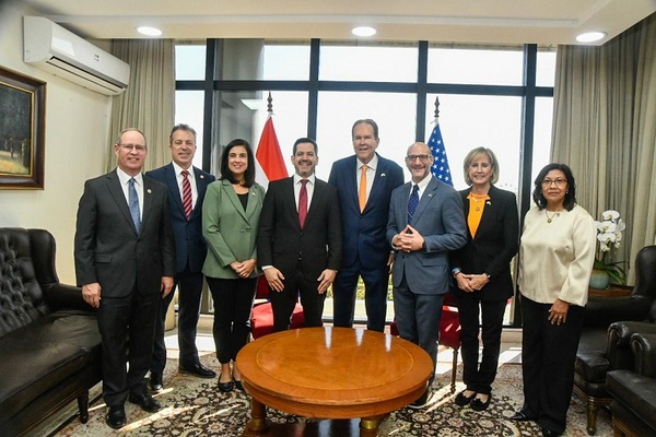 Latorre recibió a delegación de congresistas de EEUU y reafirmó el compromiso de Paraguay con Israel y Taiwán