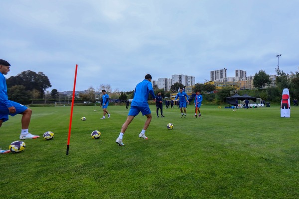 Ensayo táctico en el segundo entrenamiento en Chile