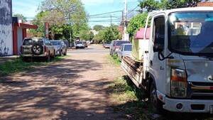 Presidente de la Junta Municipal ni se inmuta por guarida de adictos cerca de su casa •