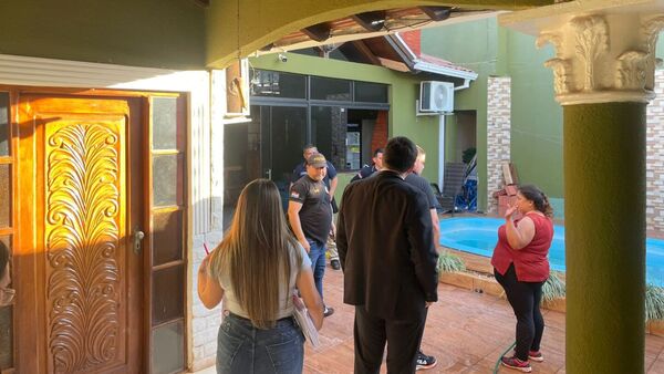 Allanamiento infructuoso en vivienda de concejala municipal buscada por intento de homicidio