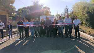 Inauguran empedrado en el barrio América, Cambyretá