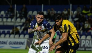 Por seguir en la punta: El Aborigen visita a Sportivo Trinidense - trece