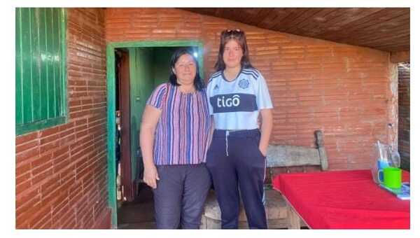 Popular / Yuyera quiere festejar 15 años de su hija y apela a la solidaridad: "Yo no puedo sola"