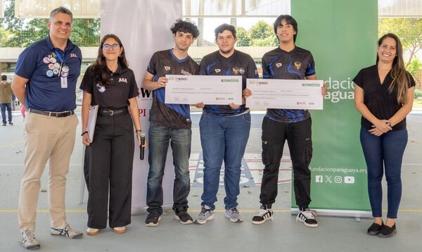 Robots con propósito: Jóvenes paraguayos desarrollan soluciones innovadoras para el medioambiente y la sociedad.