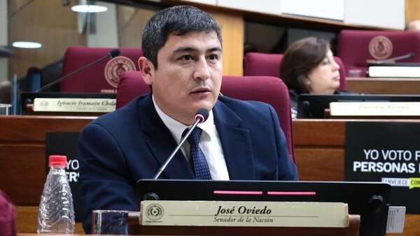 José Oviedo: “No tenemos democracia sana en Paraguay y el 4% de crecimiento no alcanza para estar mejor”  - Política - ABC Color