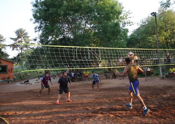 Después del fútbol: la disputa entre el pádel y el piki voley por el corazón de los paraguayos - El Trueno