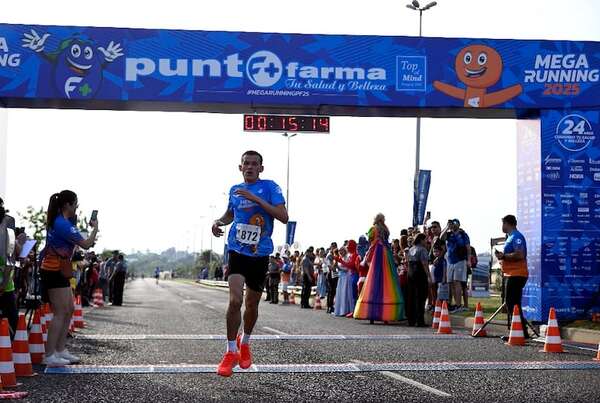 Mega Running Puntofarma transformó la Costanera - Empresariales - ABC Color