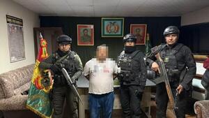 Bolivia entrega a Argentina a peruano investigado por un triple feminicidio en ese país