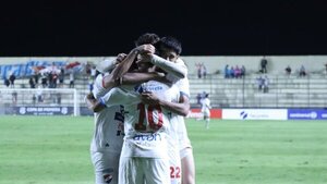 Nacional se mete en la pelea