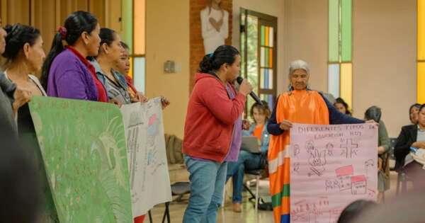 La Nación / Mujeres indígenas del Gran Chaco llegan al Paraguay
