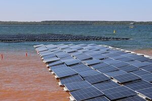Itaipu completa montaje de planta solar flotante