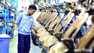 El exceso industrial de China la economía global y riesgos internos