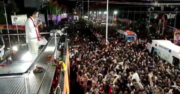 India: Estampida en mitin político de popular actor deja 36 muertos y 40 heridos