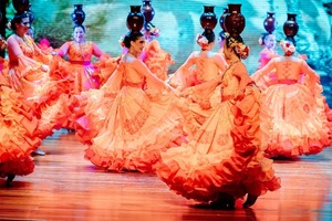 El Ballet Folklórico Compasses celebra su aniversario con la gala “Tierra Paraguaya”