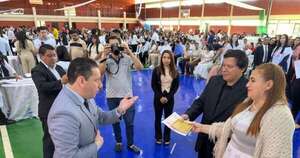 La Nación / En el Este, “Paraguay se casa” unió a 130 parejas en el club del Área 4