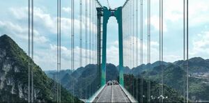 El puente más alto del mundo abre al tráfico en China