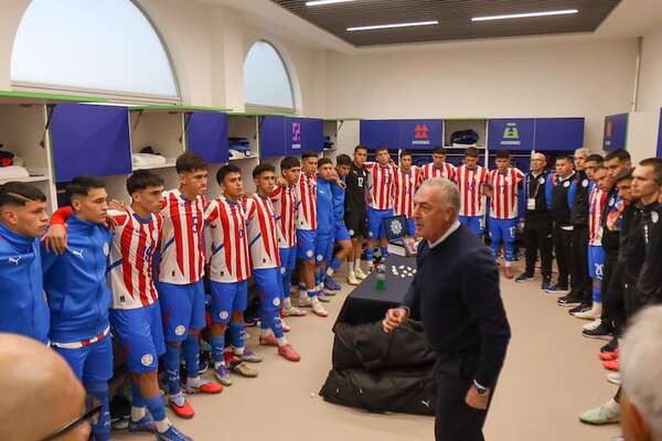 Gustavo Alfaro y un compromiso que va más a allá de la selección absoluta - Selección Paraguaya - ABC Color