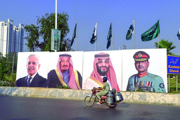 Arabia Saudí y Pakistán pacto de defensa con paraguas nuclear