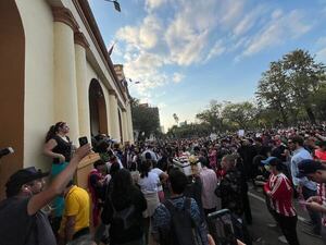 Video: reportan incidentes y demorados en la marcha de la “Generación Z Paraguay” - Nacionales - ABC Color